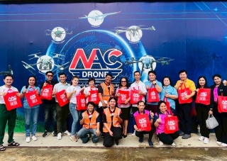 บริษัท อีซี่ (2018) จำกัด (NAc Drone) ยินดีต้อนรับนักศึกษาระดับปริญญาเอก จากมหาวิทยาลัยปทุมธานี